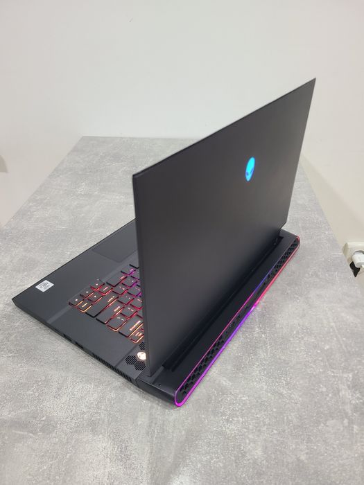 Dell Alienware m15 R3 — RTX 2070 Super / i7-10750H / преміальний gaming ноутбук