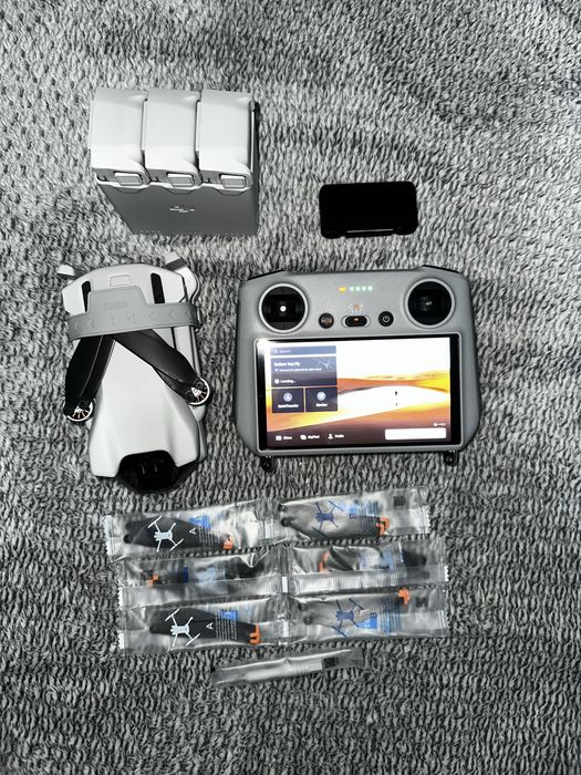 DJI Mini 3 Fly More Combo + DJI RC64739337000066121