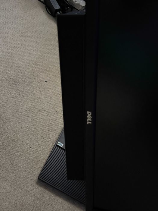 Монитор Dell U2412Mb