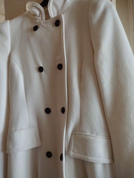 Продам пальто весна осінь