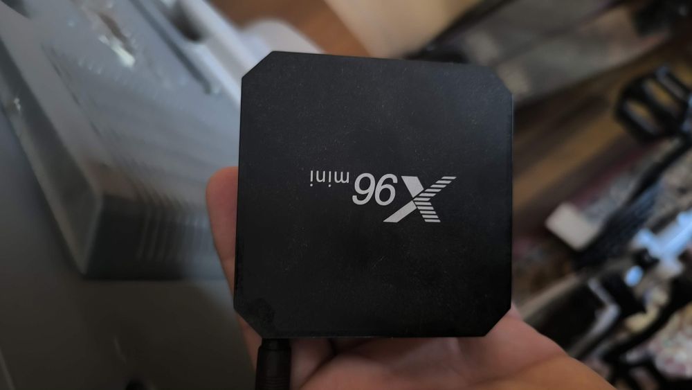 Smart TV приставка X96 mini 2/16 GB Android TV Box
