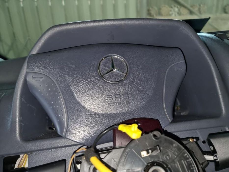 tablier com air bags Mercedes V220 cdi 2004