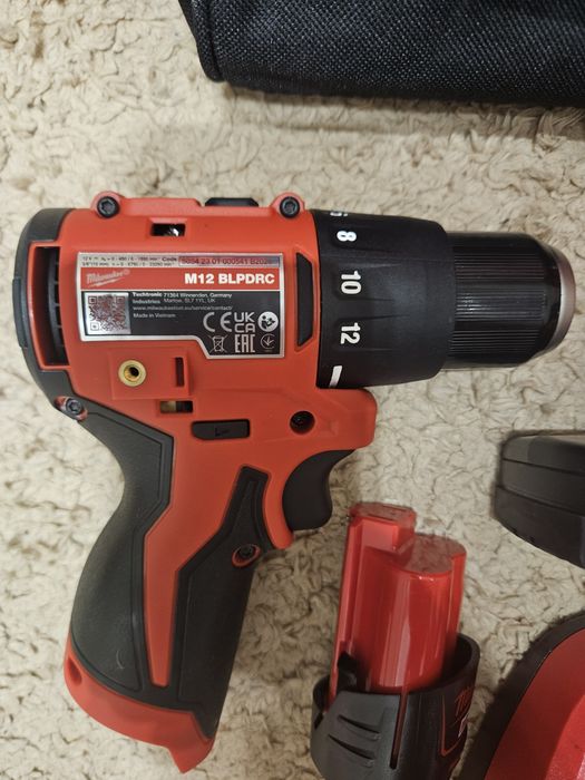 Набір інструментів аккумуляторних MILWAUKEE M12 BLPP2B-422B (дрель-шуруповерт M12 BLPDRC, шуруповерт BLIDRC. з