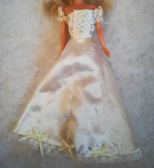 Vestido Branco de Boneca