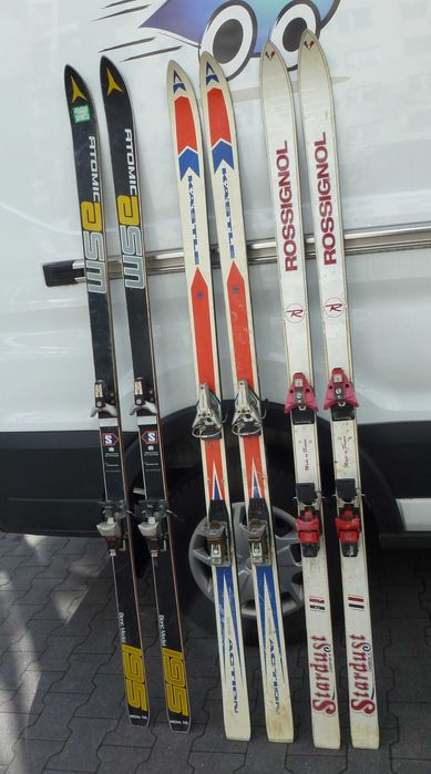 NARTY zjazdowe. Austria, Francja.