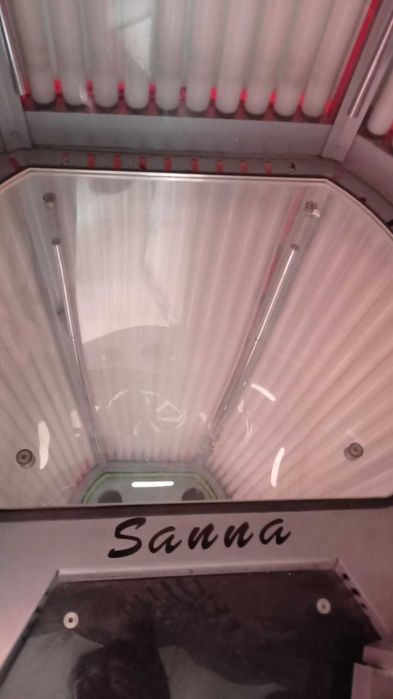 Солярій вертикальний