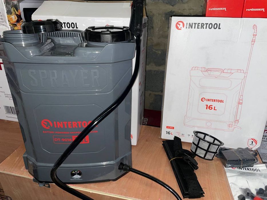 Обприскувач акумуляторний 16 л 3.1 л/хв, 12 В/8 Аг INTERTOOL DT-9016