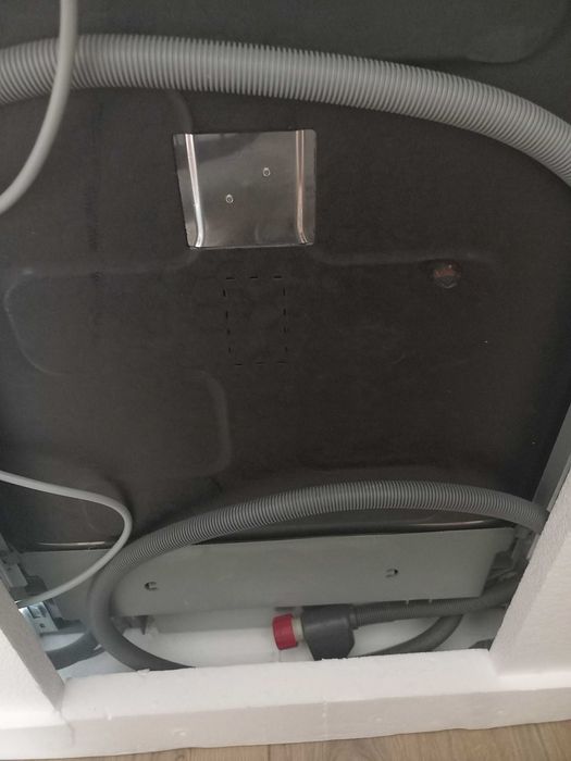 Zmywarka Electrolux EEA717100L / Uszkodzona pompa