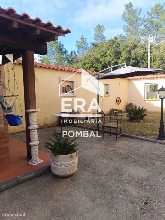 Moradia T4 rch e 1º andar, terreno de 5440m2, Tomar