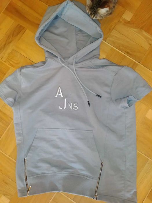 Очень интересный сиреневый худи + красный от Lee Cooper (size m)
