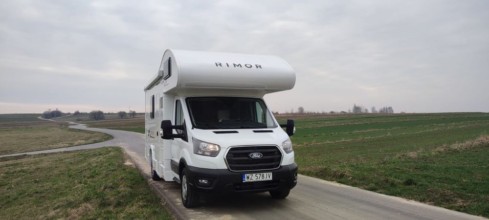 Kamper / Wynajem / 6 osobowy / Camper