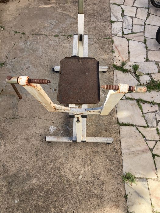 Cavalete suporte de bicicleta para fazer manutençao