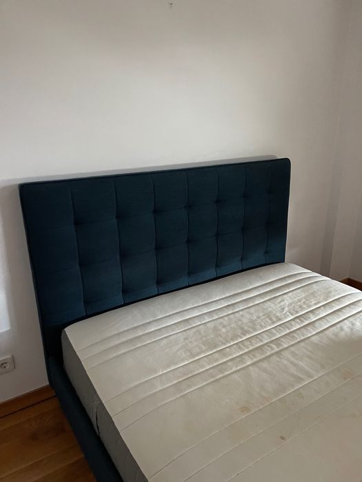 Cama azul ciano de casal
