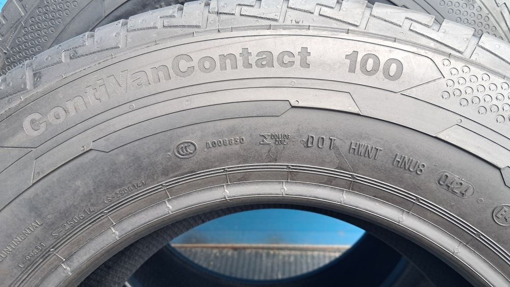 215/70R15C 109/107S LT Continental ContiVanContact 100