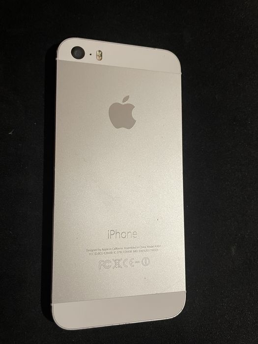 Продам iPhone 5S в справному стані 16GB ціна за один телефон