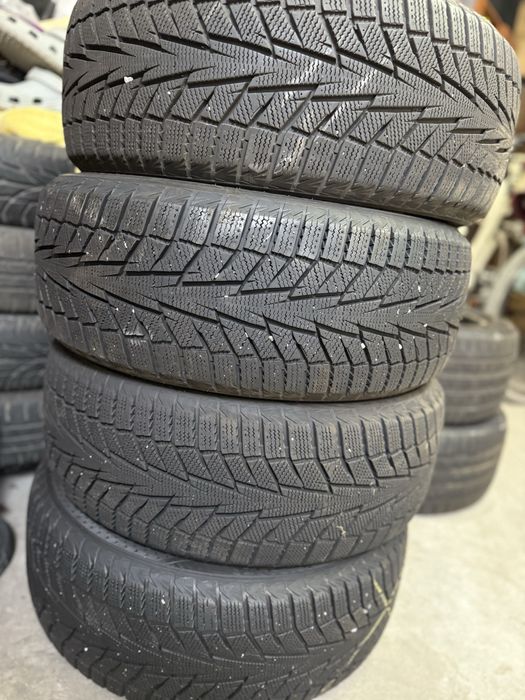 Opony zimowe 205/50R17 Hankook
