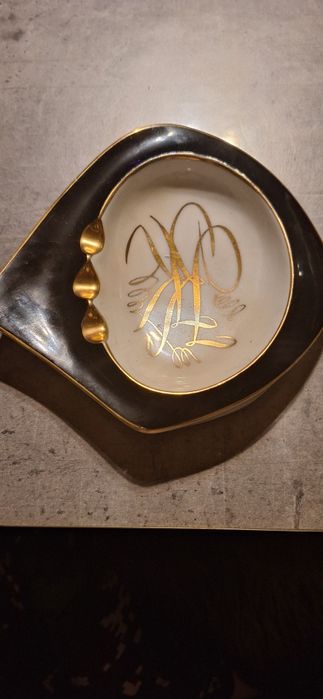 Porcelanowa popielniczka