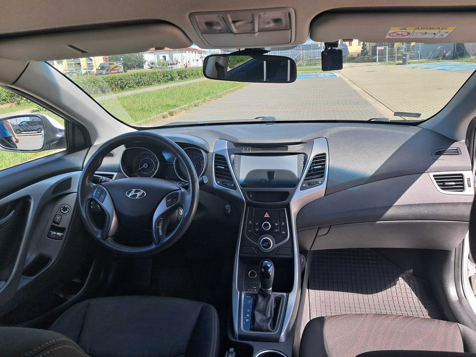 Hyundai Elantra 2014 1,6 benzyna,  automat