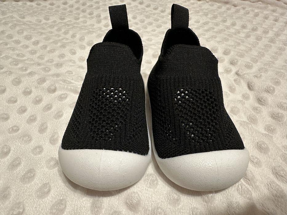 Нові дитячі кросівки, дуже гнучкі 15,5см по устілці.