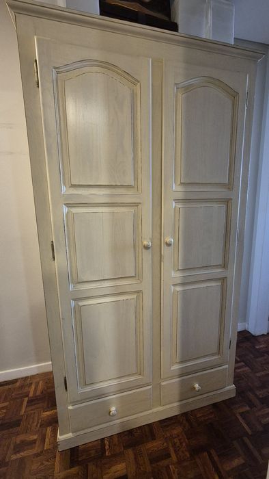 Armário Roupeiro em pinho