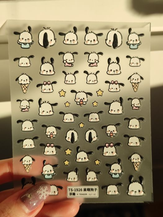 Naklejki na paznokcie 3D / 5D sanrio Pochacco biały piesek