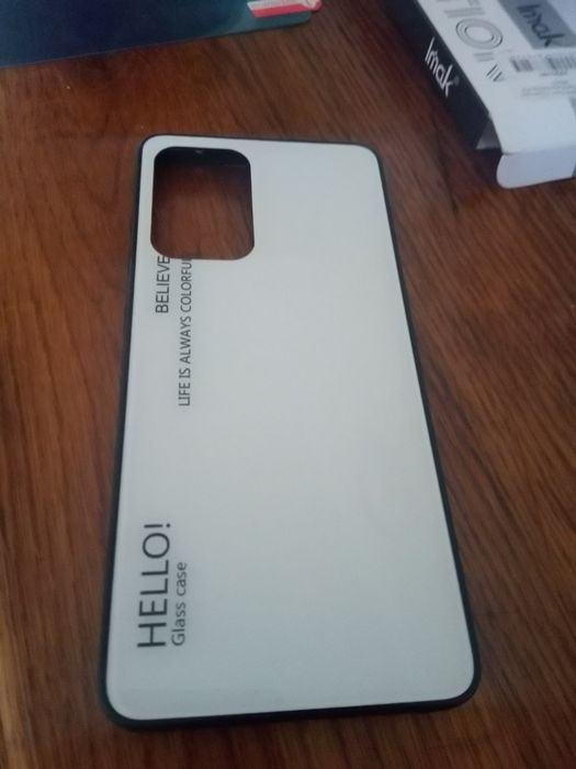 Продам чихол и захісну плівку на самсунг а 52