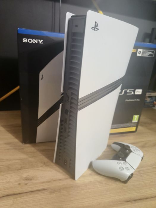 Konsola  PS5 PRO