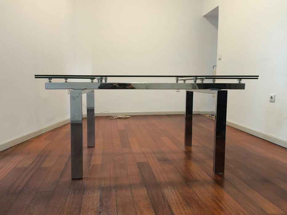 Mesa de vidro de sala