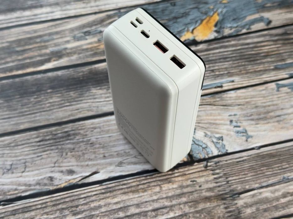 Павербанк для ноутбука BIX 30 000 mah 65W. Power bank для MacBook