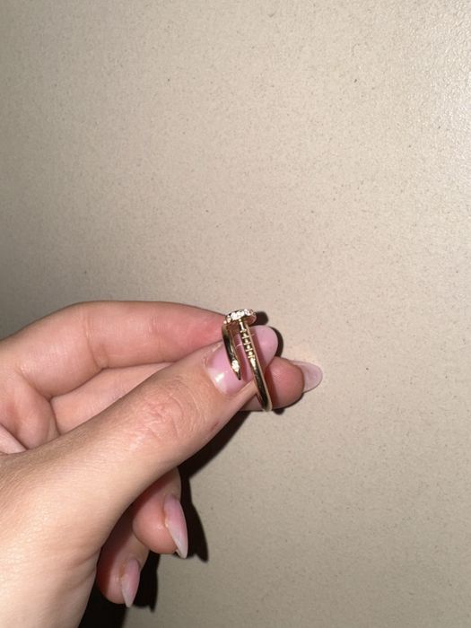 Золоте кільце cartier