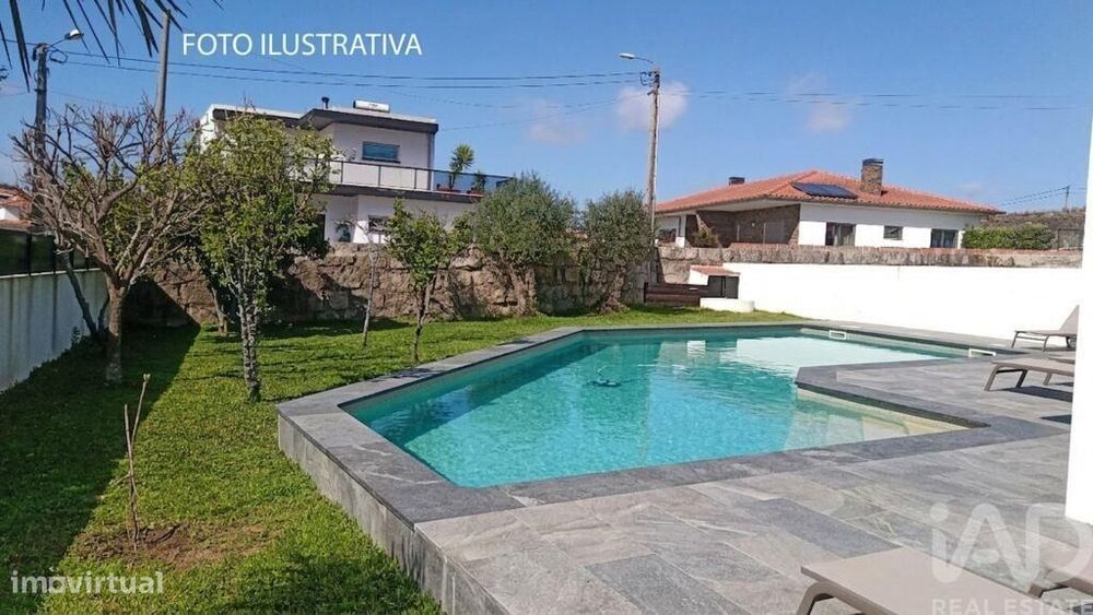 Moradia isolada T3 em Antas de 245 m2