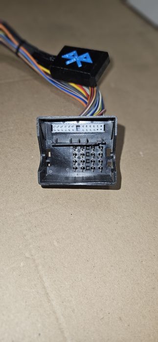ADAPTER MODUŁ BLUETOOTH AUX DO Audi Vw Seat Skoda Jak nowy Wysyłka