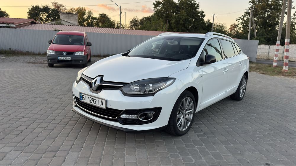 Renault Megane 2016рік BOSE Не фарбований