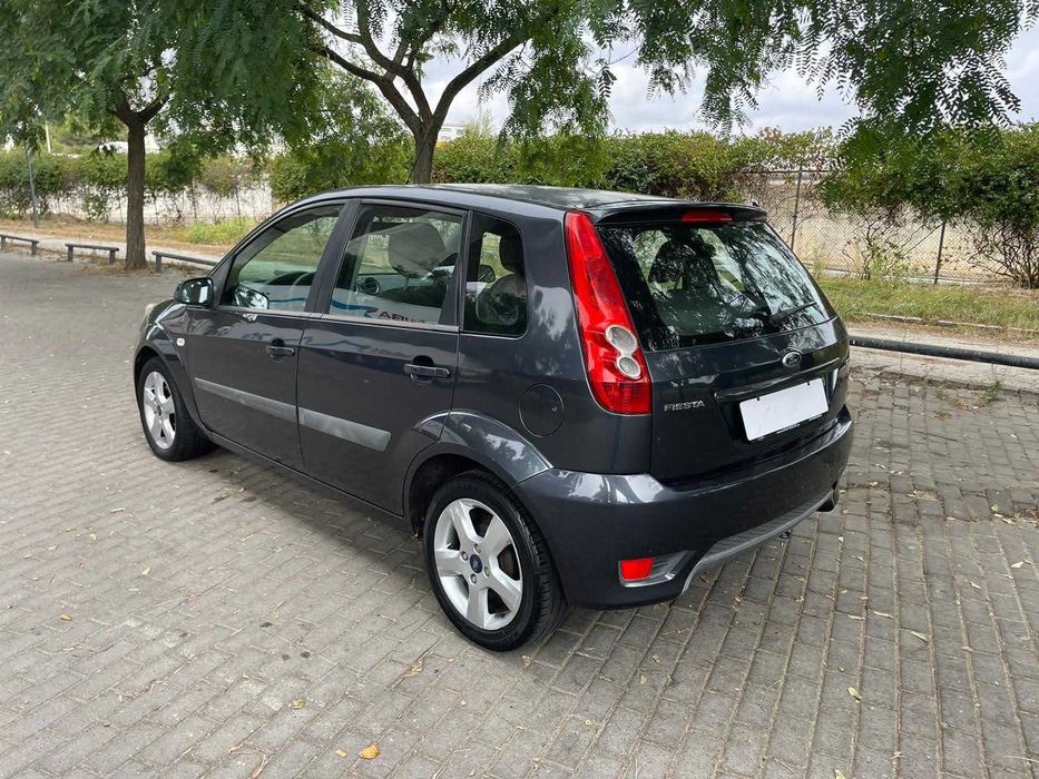 Ford Fiesta 1.4 TDCI super econômico