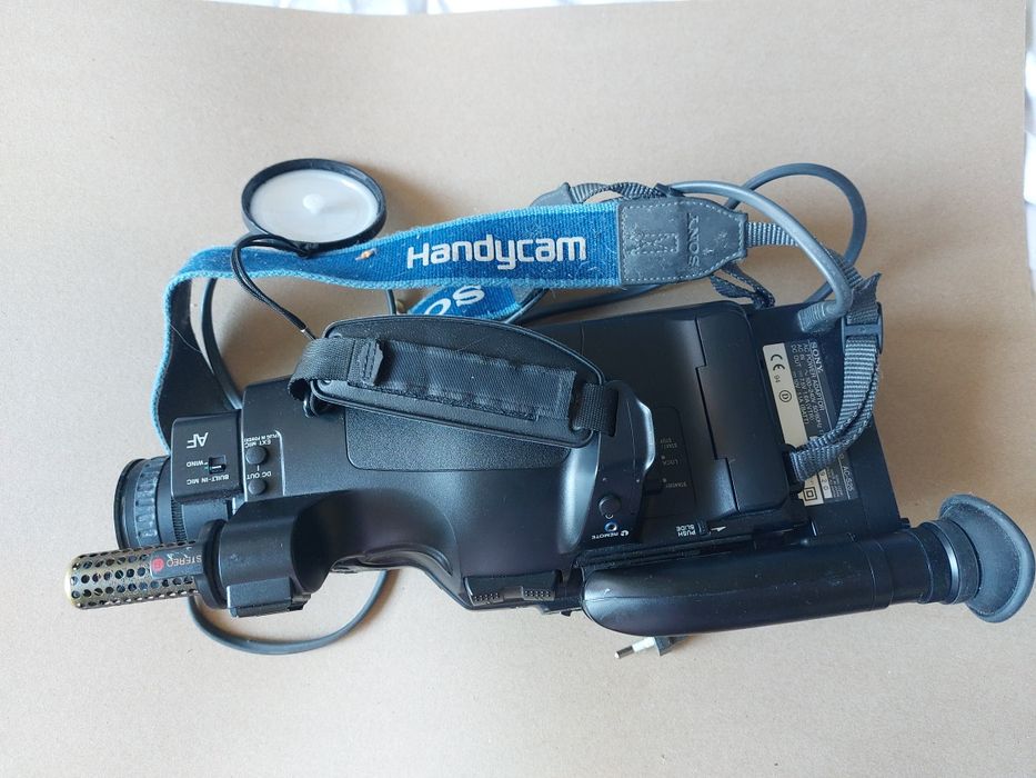 SONY Handycam　CCD-V700 video Hi8 SONY Handycam CCD-V700 video Hi8
