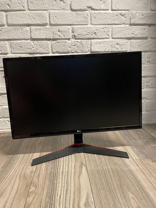 Monitor LG  24 cale