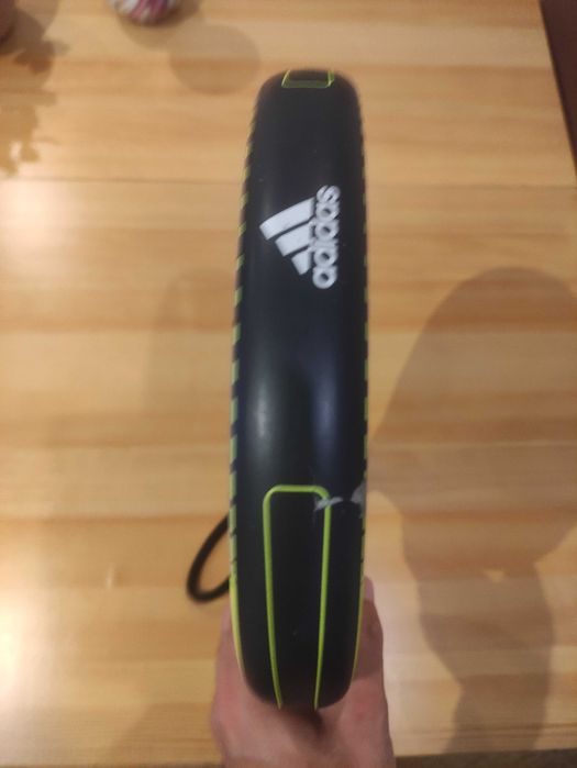Raquete de Padel Adidas Bisoke – Preto/Lima