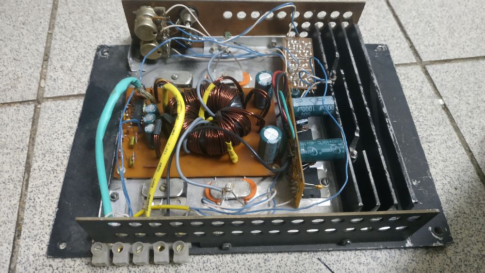 Продам усилитель звука