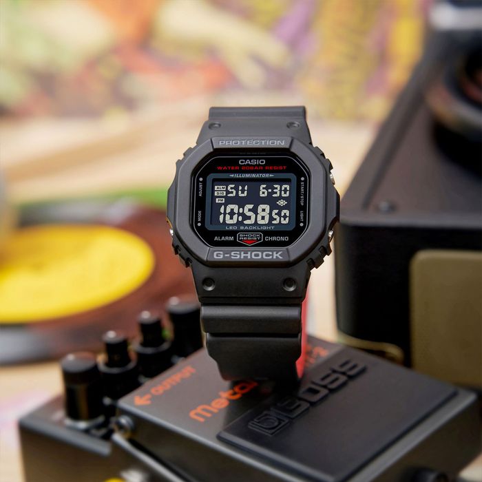 Часы Casio G-Shock DW-5600UHR-1E ! Оригинал! Гарантия 2 года.