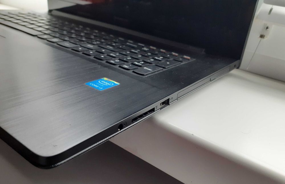 ноутбук Lenovo G70-80 (17.3", Intel Core i3)