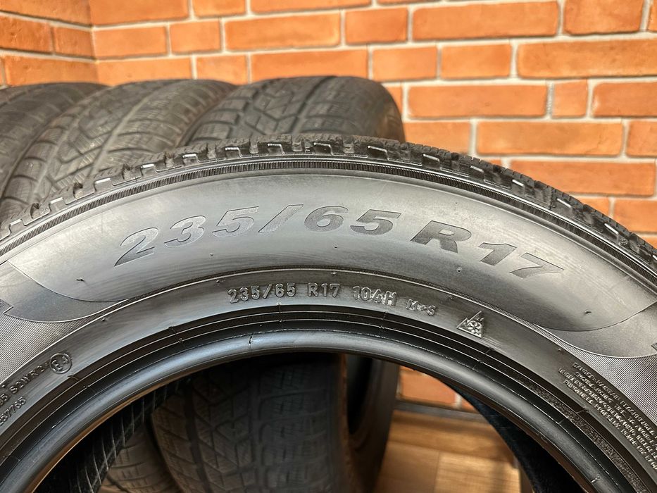Opony Pirelli Scorpion Winter 235/65R17 104H 2022 7mm