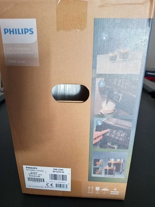 Máquina de Café Automática PHILIPS Serie 2200 EP2224/10 (15 Bar - 12 Níves de Moagem - Nova - Na Caixa)