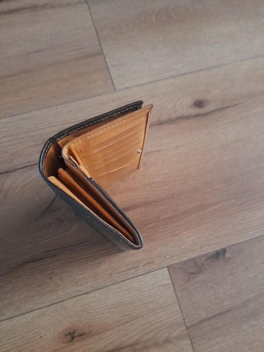 Portfel Louis Vuitton     .