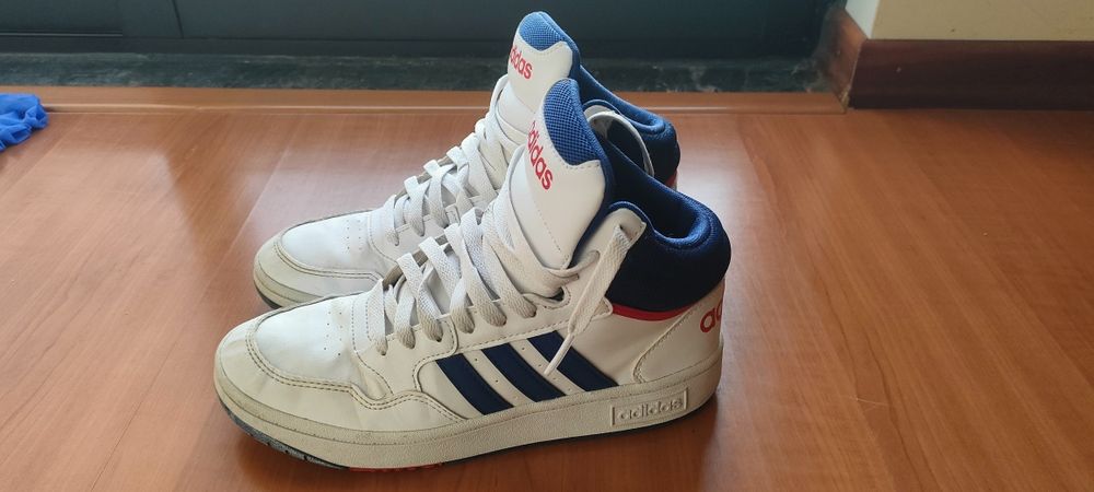Adidas Hoops Mid Sheoes