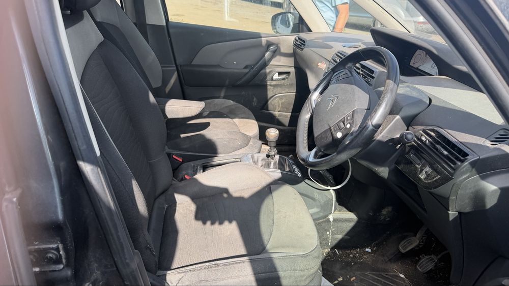 Citroen C4 Grand silnik 1.6 E-HDI 2014r,Anglik z kluczykami