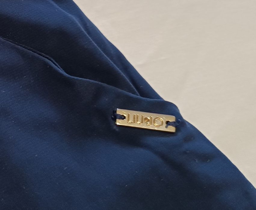 Calção / Saia acetinado. Da Liu-Jo. 4 Anos. Como Novo