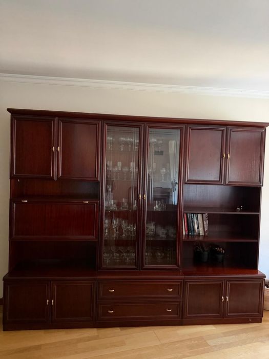 Móvel de Sala com Vitrine