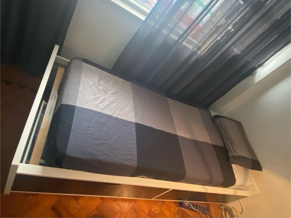 Cama e estrado ikea
