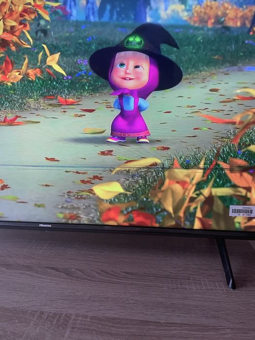 Продам телевізор Hisense SMART TV 43 дюйми