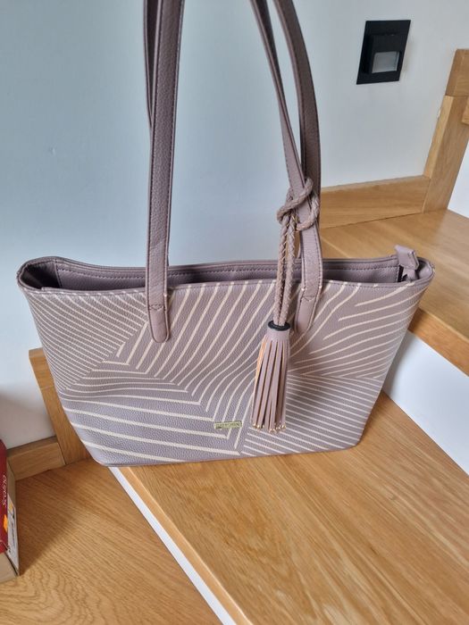 Torba Shopper Wittchen fioletowa liliowa skórzana chwost brelok